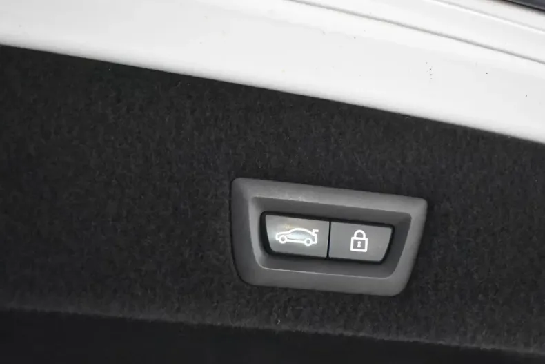 BMW 730 din 2022 cu 81.599 km - oferta BMW105954 - foto 7