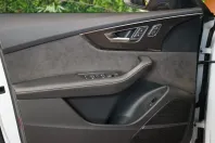 Audi SQ8 din 2022 cu 72.741 km - oferta AUD105957 - foto 9