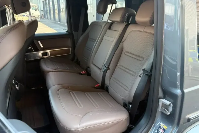 Mercedes-Benz G 400 din 2023 cu 44.900 km - oferta MER105965 - foto 12