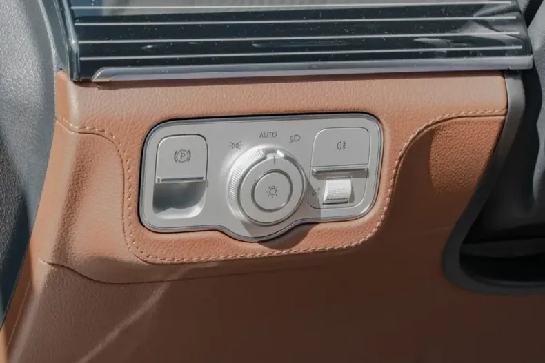 Mercedes-Benz GLS 450 din 2024 cu 9.500 km - oferta MER105969 - foto 9