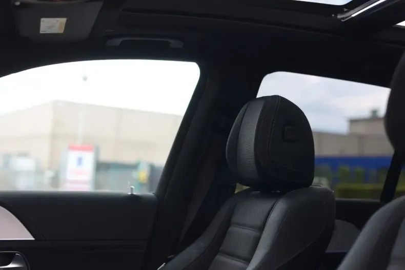 Mercedes-Benz GLE 450 din 2024 cu 22.743 km - oferta MER105984 - foto 3