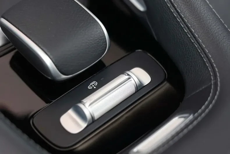 Mercedes-Benz GLE 450 din 2024 cu 22.743 km - oferta MER105984 - foto 23