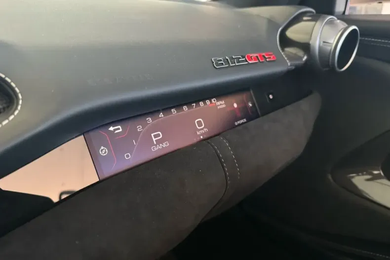 Ferrari 812 din 2023 cu 3.100 km - oferta FER105987 - foto 16