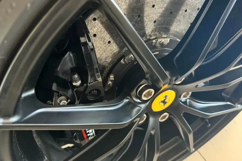 Ferrari 812 din 2023 cu 3.100 km - oferta FER105987 - foto 22