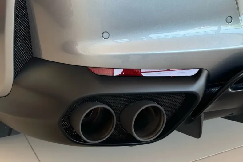 Ferrari 812 din 2023 cu 3.100 km - oferta FER105987 - foto 23