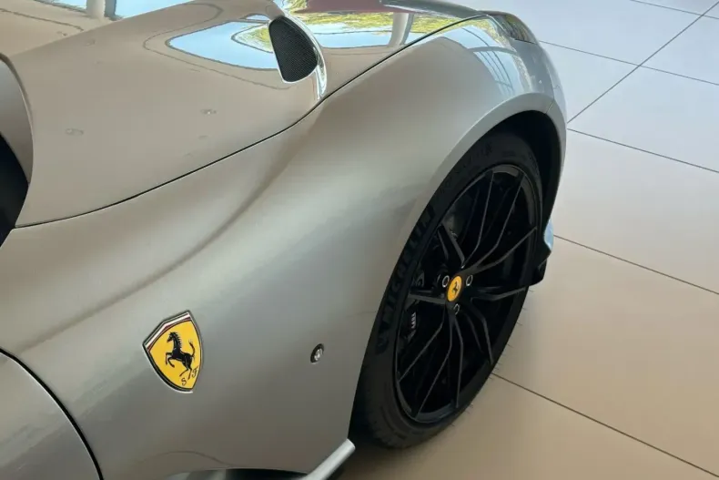 Ferrari 812 din 2023 cu 3.100 km - oferta FER105987 - foto 24