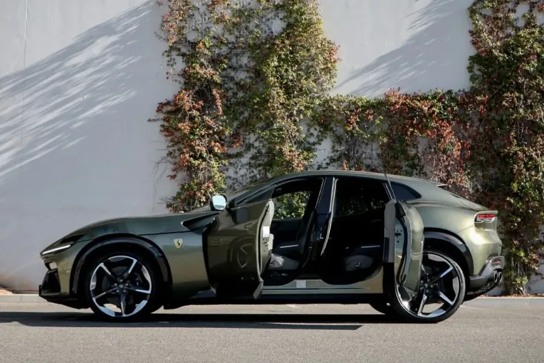 Ferrari Purosangue din 2024 cu 6.100 km - oferta FER105996 - foto 5