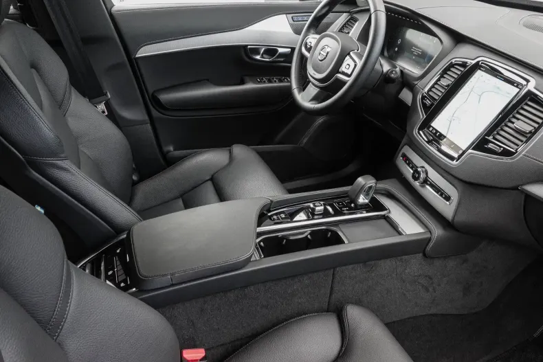 Volvo XC90 din 2024 cu 21.044 km - oferta VOL106034 - foto 7