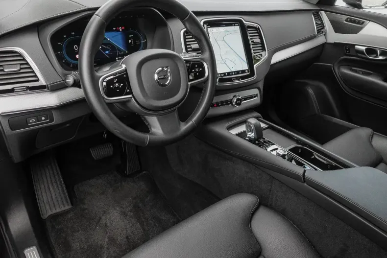 Volvo XC90 din 2024 cu 21.044 km - oferta VOL106034 - foto 8