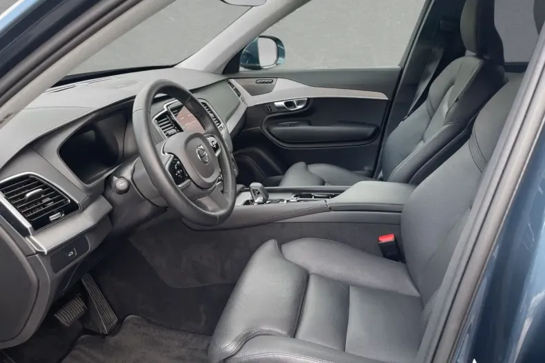 Volvo XC90 din 2023 cu 27.500 km - oferta VOL106035 - foto 4