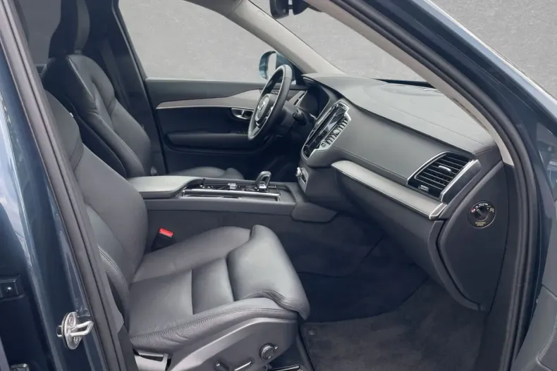 Volvo XC90 din 2023 cu 27.500 km - oferta VOL106035 - foto 5