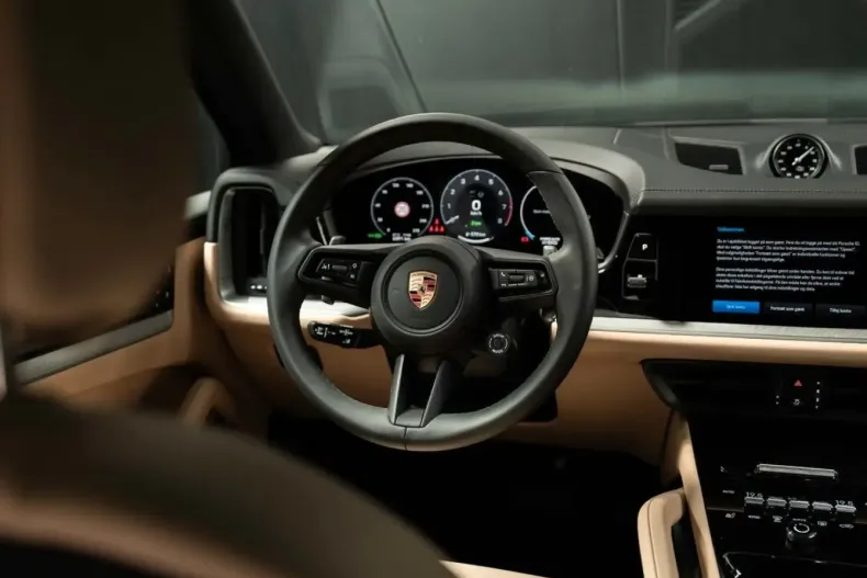 Porsche Cayenne din 2024 cu 6.300 km - oferta POR106036 - foto 12