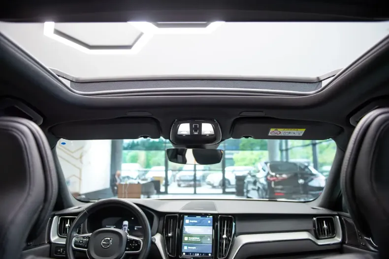 Volvo XC60 din 2021 cu 42.900 km - oferta VOL106041 - foto 18