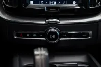 Volvo XC60 din 2021 cu 42.900 km - oferta VOL106041 - foto 26