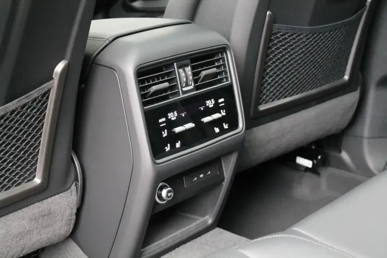 Porsche Cayenne din 2024 cu 5.000 km - oferta POR106042 - foto 15