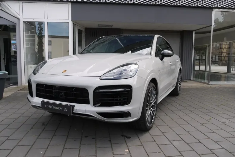 Porsche Cayenne din 2023 cu 6.000 km - oferta POR106049 - foto 1