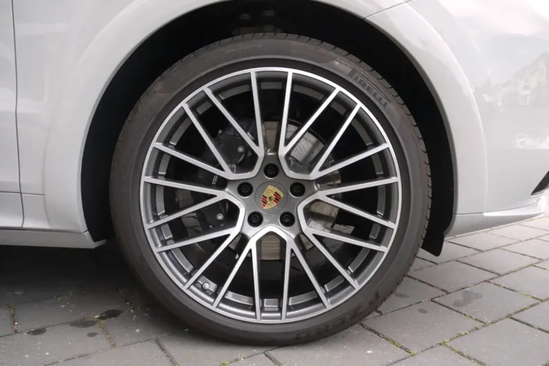 Porsche Cayenne din 2023 cu 6.000 km - oferta POR106049 - foto 8