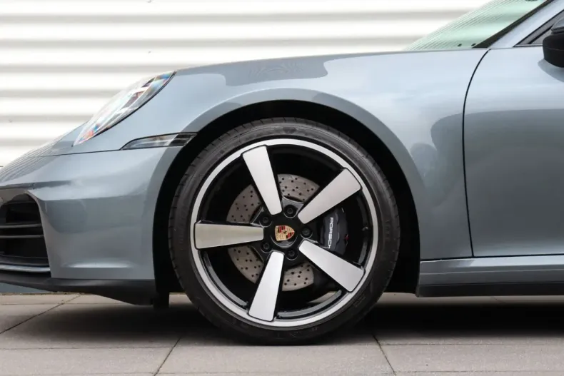 Porsche 992 din 2024 cu 4.416 km - oferta POR106059 - foto 5