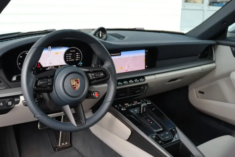 Porsche 992 din 2024 cu 4.416 km - oferta POR106059 - foto 6