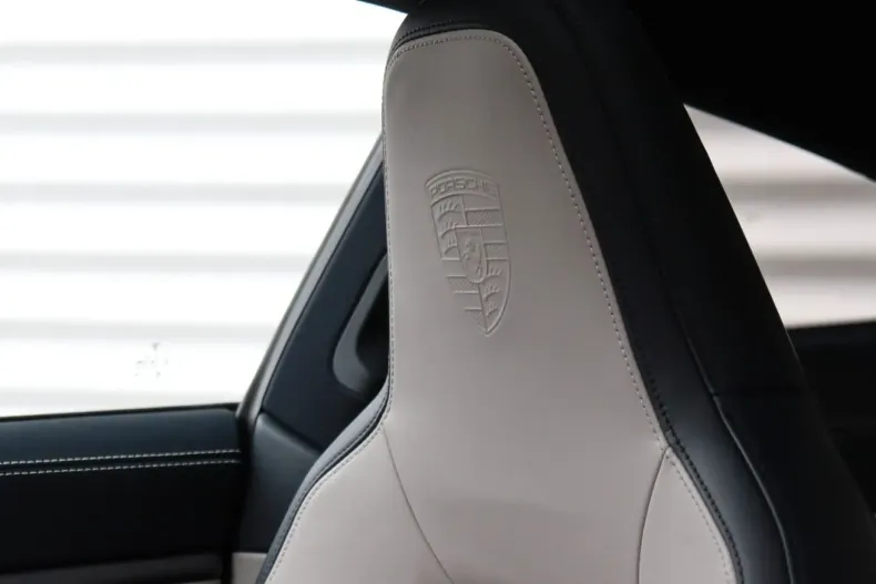 Porsche 992 din 2024 cu 4.416 km - oferta POR106059 - foto 8