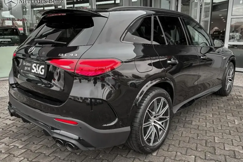 Mercedes-Benz GLC 43 AMG din 2024 cu 17.730 km - oferta MER106075 - foto 3