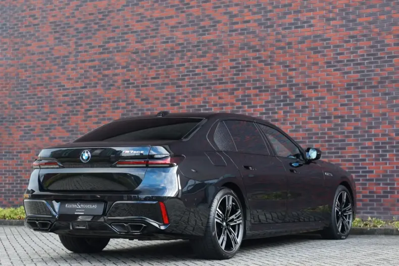 BMW M760 din 2023 cu 33.057 km - oferta BMW106090 - foto 8