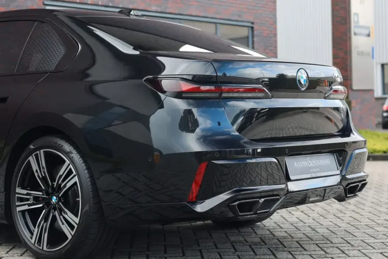 BMW M760 din 2023 cu 33.057 km - oferta BMW106090 - foto 10