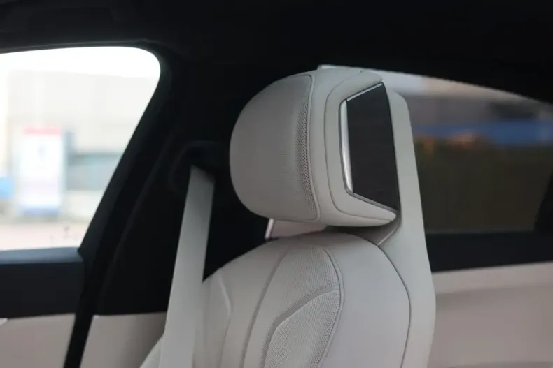 BMW M760 din 2023 cu 33.057 km - oferta BMW106090 - foto 25