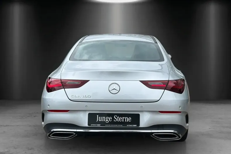 Mercedes-Benz CLA 180 din 2023 cu 3.176 km - oferta MER106092 - foto 3