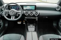 Mercedes-Benz CLA 200 din 2024 cu 27.061 km - oferta MER106101 - foto 7