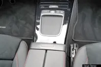 Mercedes-Benz CLA 200 din 2024 cu 27.061 km - oferta MER106101 - foto 11