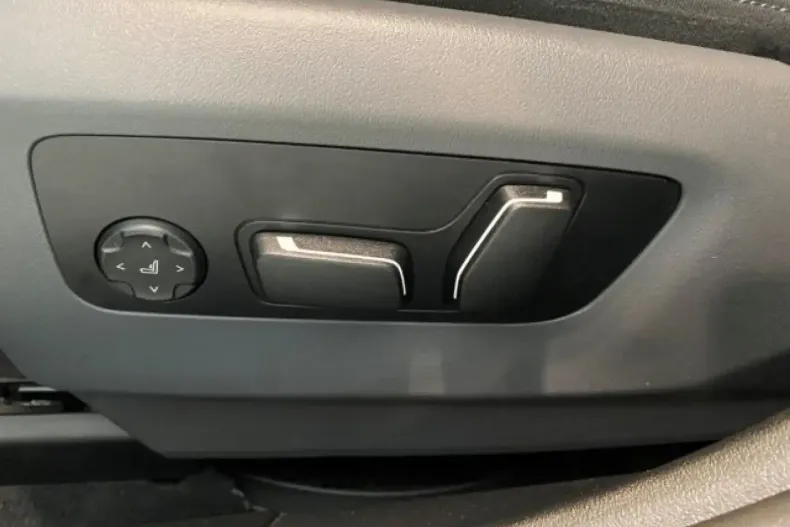 BMW 520 din 2024 cu 30.600 km - oferta BMW106102 - foto 7