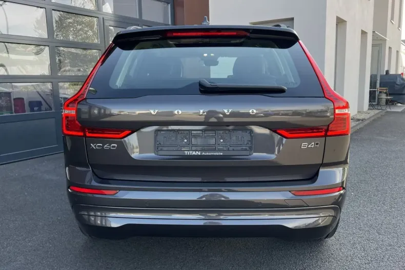 Volvo XC60 din 2022 cu 76.800 km - oferta VOL106106 - foto 5