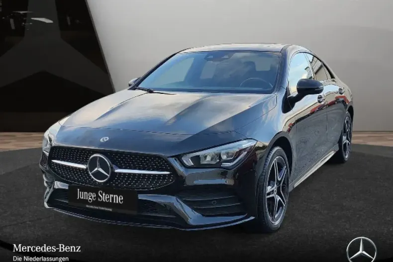 Mercedes-Benz CLA 250 din 2022 cu 70.383 km - oferta MER106108 - foto 1