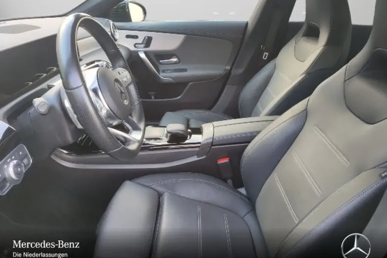 Mercedes-Benz CLA 250 din 2022 cu 70.383 km - oferta MER106108 - foto 8