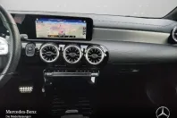 Mercedes-Benz CLA 250 din 2022 cu 70.383 km - oferta MER106108 - foto 12