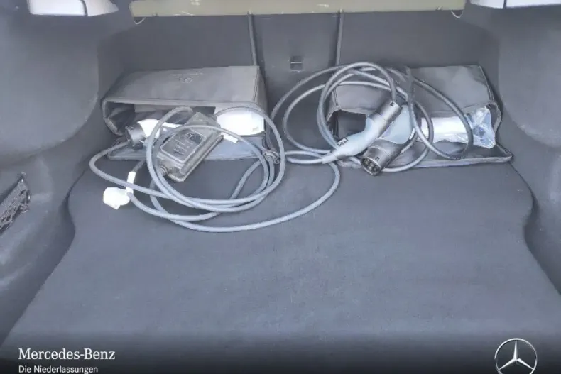 Mercedes-Benz CLA 250 din 2022 cu 70.383 km - oferta MER106108 - foto 15