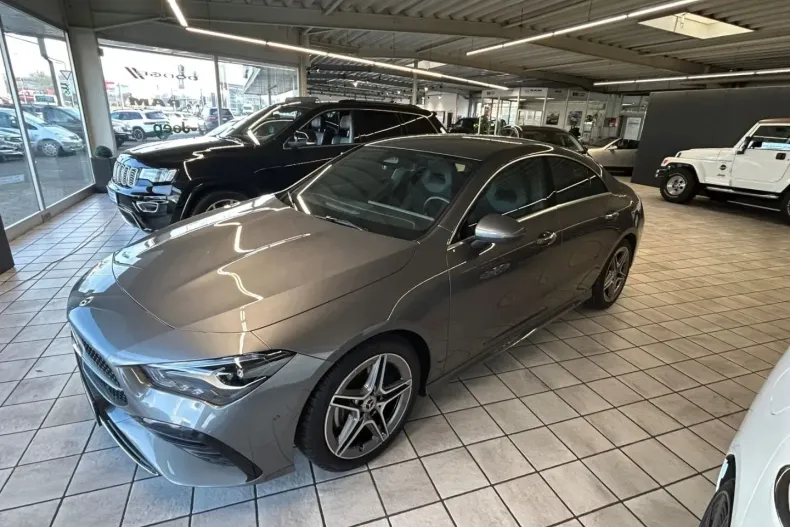 Mercedes-Benz CLA 180 din 2024 cu 24.571 km - oferta MER106128 - foto 2