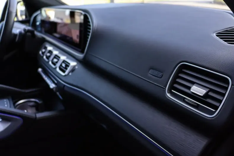 Mercedes-Benz GLE 300 din 2024 cu 5.100 km - oferta MER106169 - foto 21