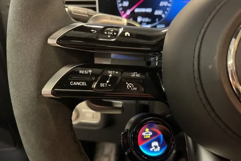 Mercedes-Benz GLE 63 AMG din 2023 cu 14.000 km - oferta MER106172 - foto 26