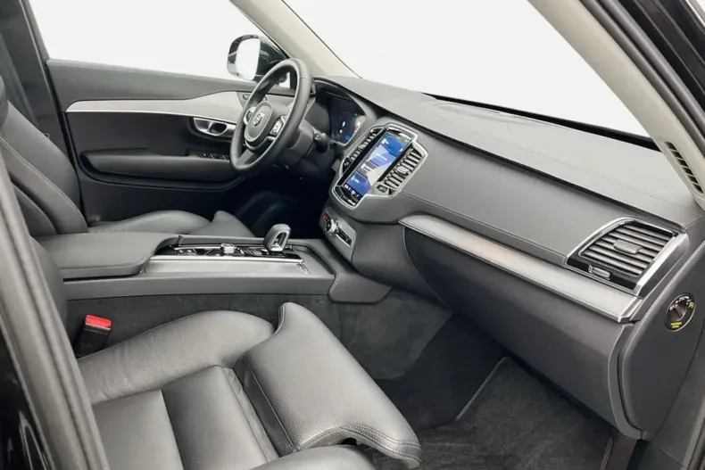 Volvo XC90 din 2023 cu 35.600 km - oferta VOL106186 - foto 13