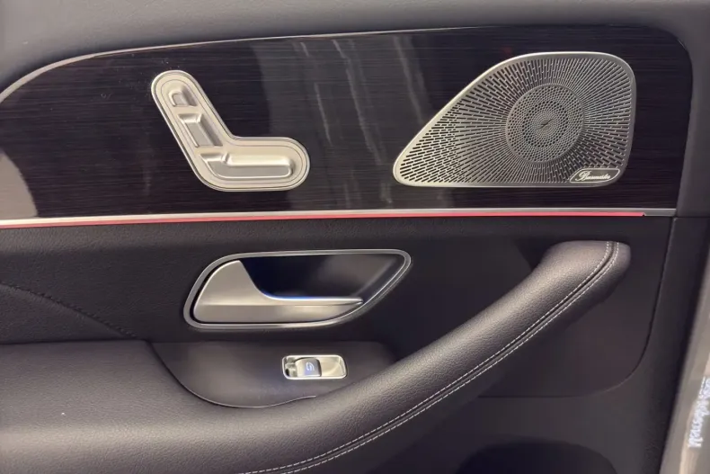 Mercedes-Benz GLE 350 din 2024 cu 19.538 km - oferta MER106201 - foto 21