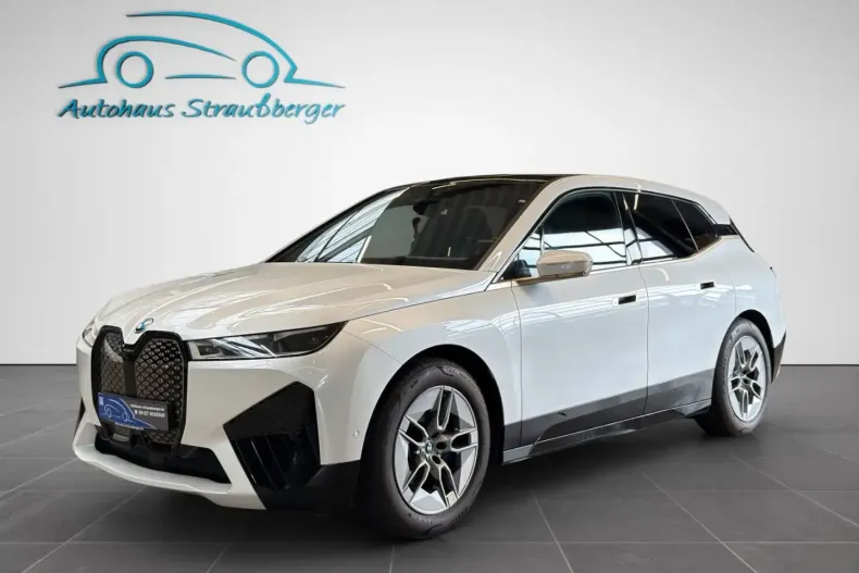 BMW iX din 2023 cu 46.400 km - oferta BMW106214 - foto 1