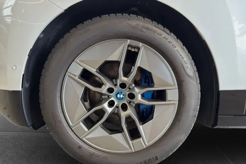 BMW iX din 2023 cu 46.400 km - oferta BMW106214 - foto 6