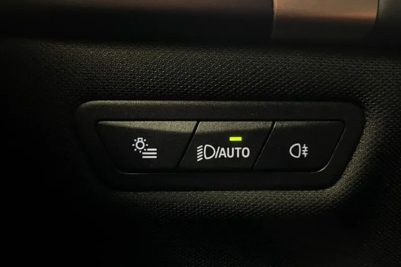 BMW iX din 2023 cu 46.400 km - oferta BMW106214 - foto 28