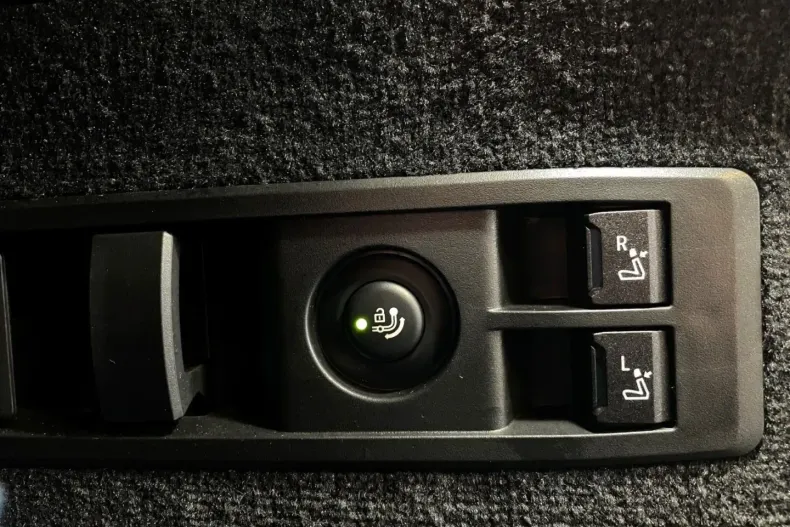 BMW iX din 2023 cu 46.400 km - oferta BMW106214 - foto 31