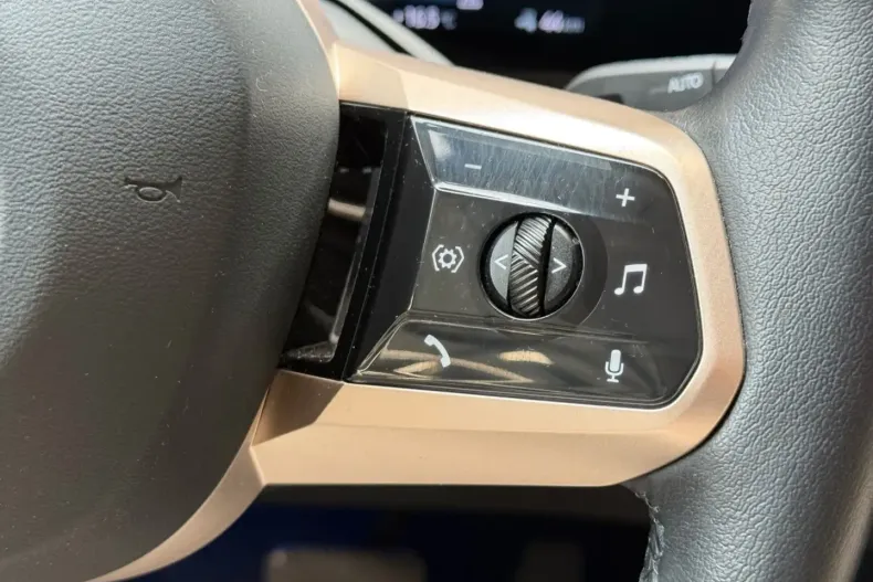 BMW iX din 2023 cu 24.300 km - oferta BMW106215 - foto 26