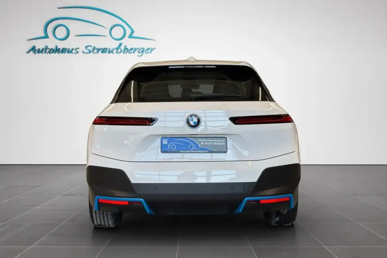 BMW iX din 2023 cu 14.200 km - oferta BMW106216 - foto 6