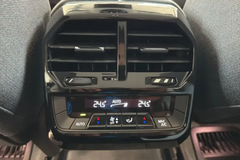 BMW iX din 2023 cu 14.200 km - oferta BMW106216 - foto 17