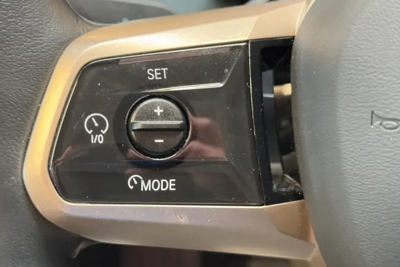 BMW iX din 2023 cu 14.200 km - oferta BMW106216 - foto 18